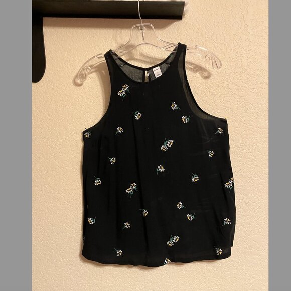 OLD NAVY Relaxed Sleeveless Keyhole Tops (Set of 2) in Ditsy Floral - Size S - Picture 2 of 9